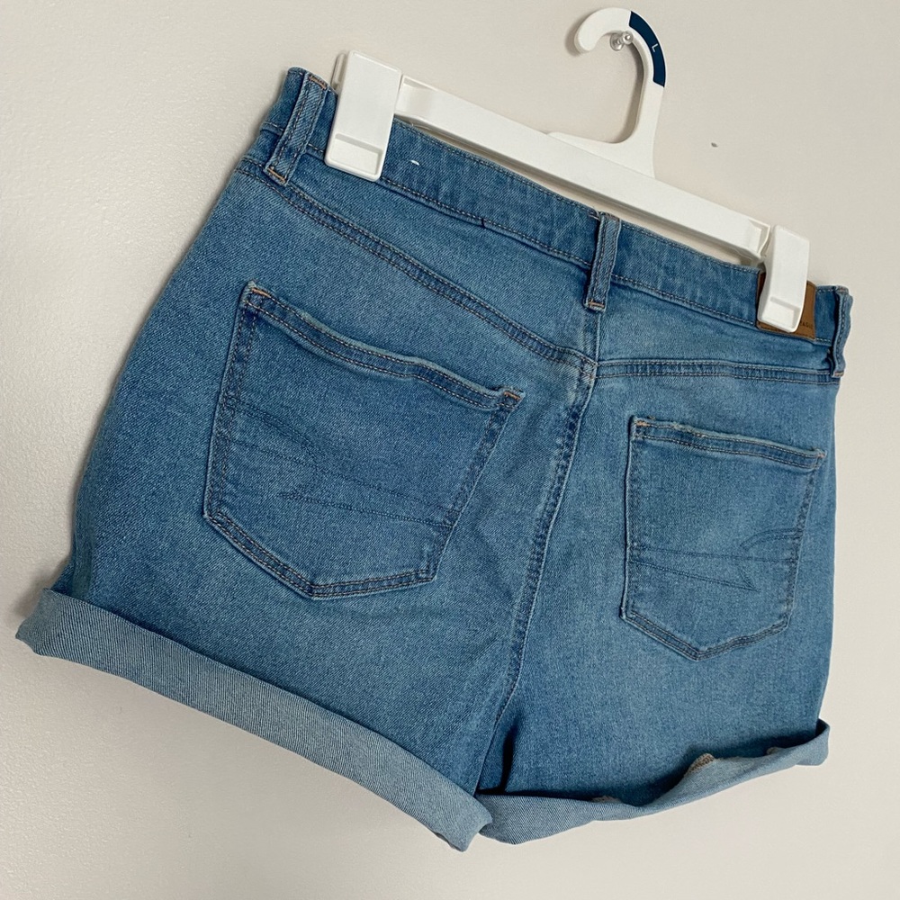 American Eagle High Waisted Shorts size 8 - Picture 2 of 6